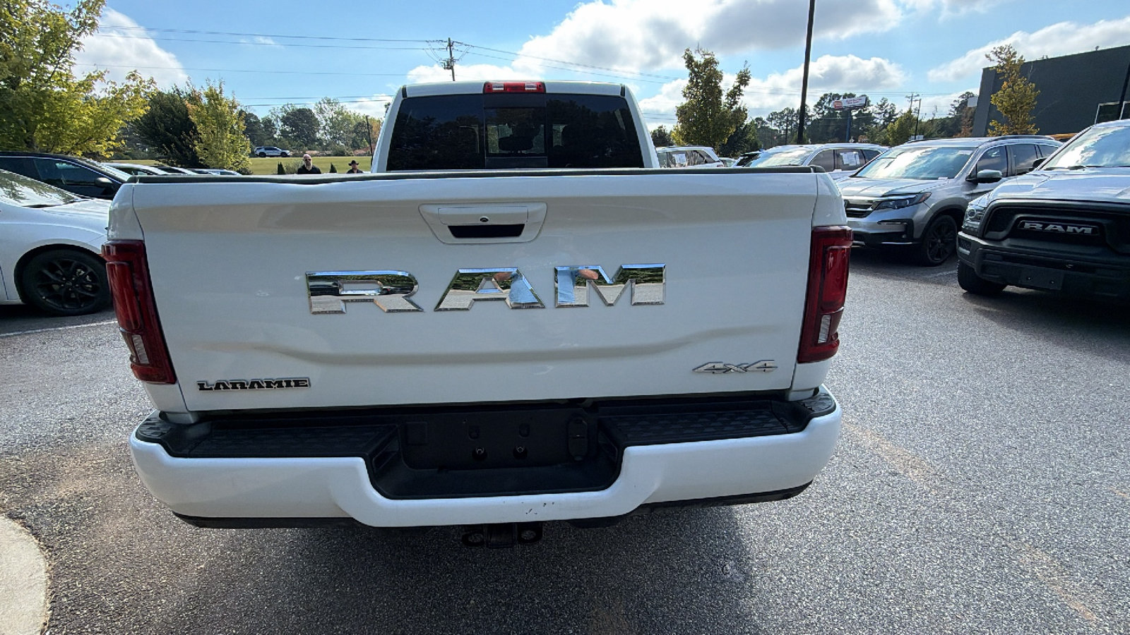 Used 2026 RAM 2500 Laramie AWD/4WD image 9