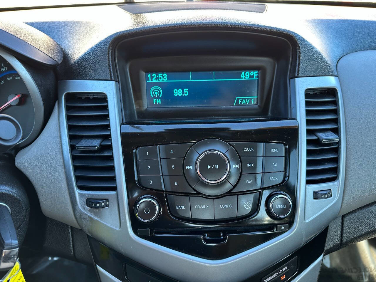 Used 2016 Chevrolet Cruze LS FWD image 33