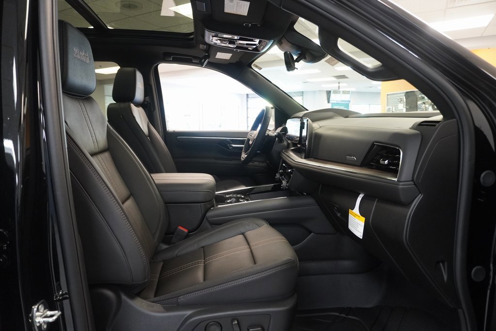 New 2026 Chevrolet Suburban High Country image 37