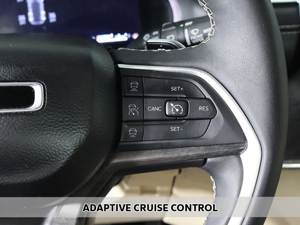 Used 2024 Jeep Grand Cherokee Limited image 4