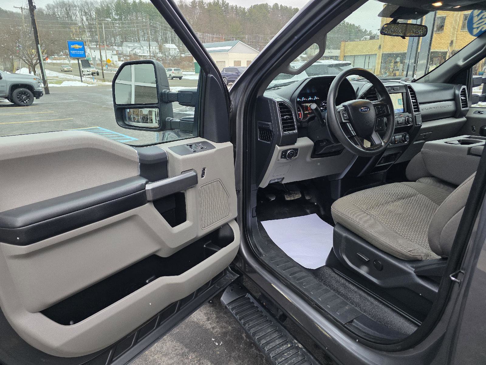 Used 2022 Ford F350 XLT w/ XLT Value Package AWD/4WD image 11