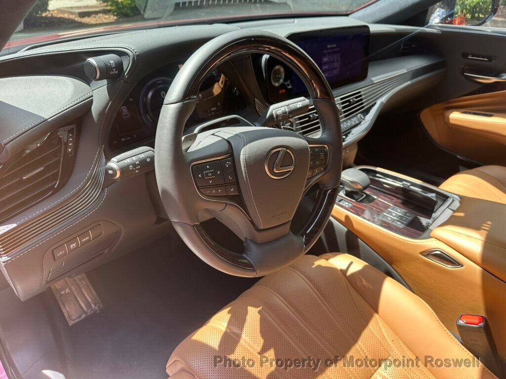 Used 2024 Lexus LS 500h AWD w/ Luxury Package image 11