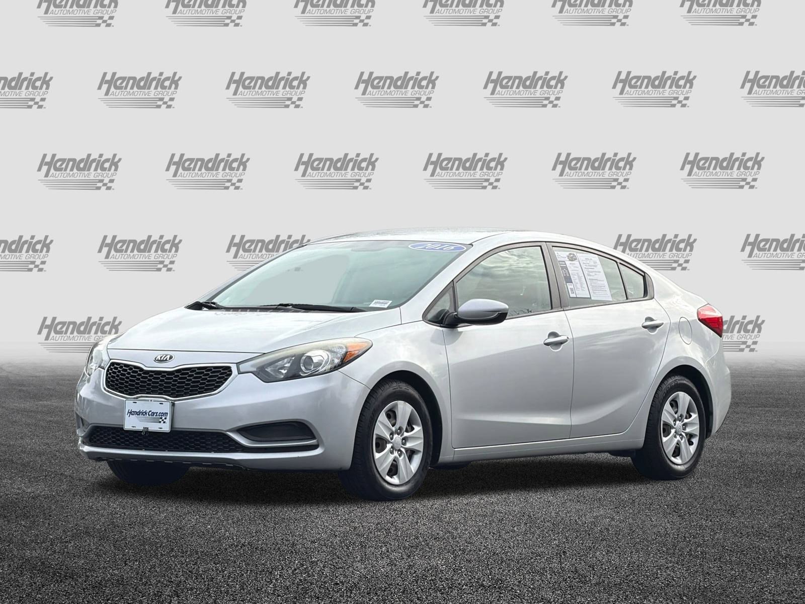 Used 2016 Kia Forte LX image 9