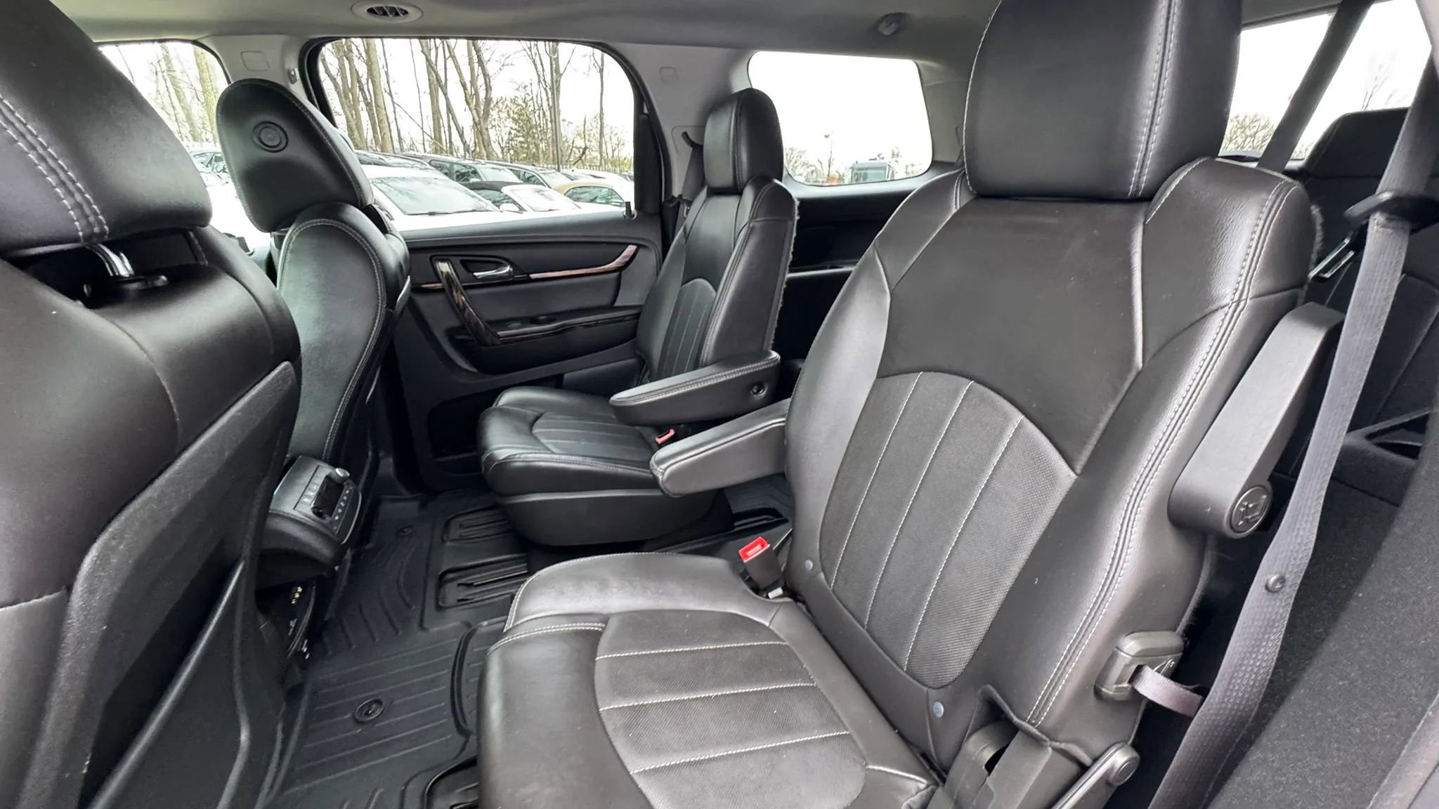 Used 2015 GMC Acadia Denali image 17