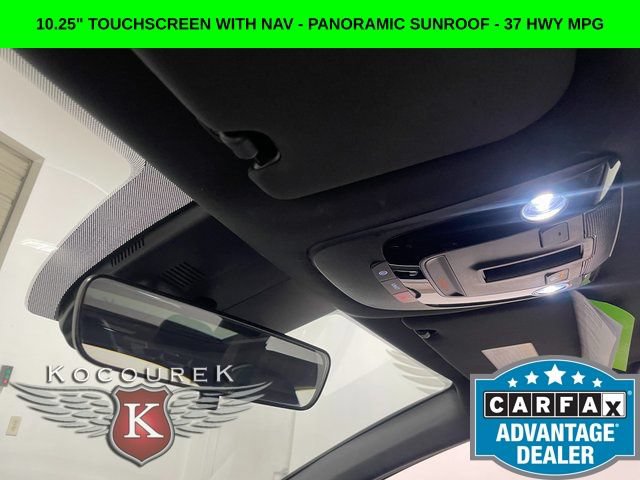 Used 2022 Kia K5 GT-Line w/ GT-Line FWD Premium Package image 18