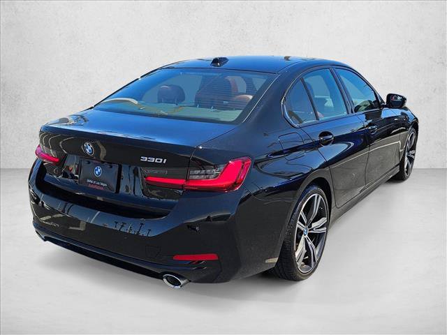 Used 2023 BMW 330i Sedan w/ Premium Package RWD image 5