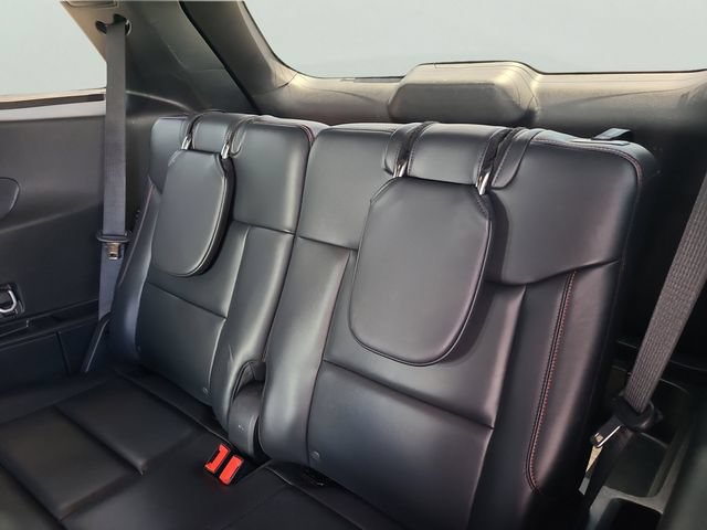 Used 2025 Ford Explorer ST-Line AWD/4WD image 9
