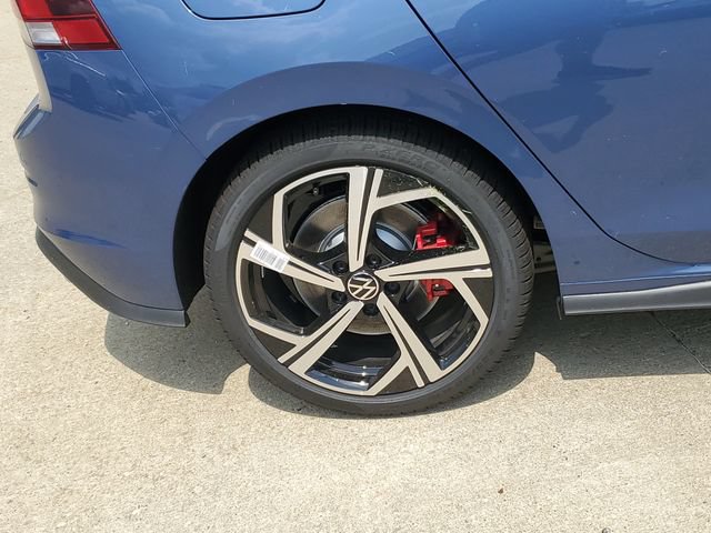 New 2026 Volkswagen GTI SE FWD image 4