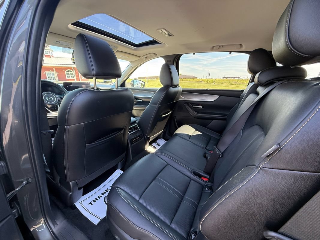 Used 2024 MAZDA CX-90 3.3 Turbo w/ Preferred Plus AWD/4WD image 18