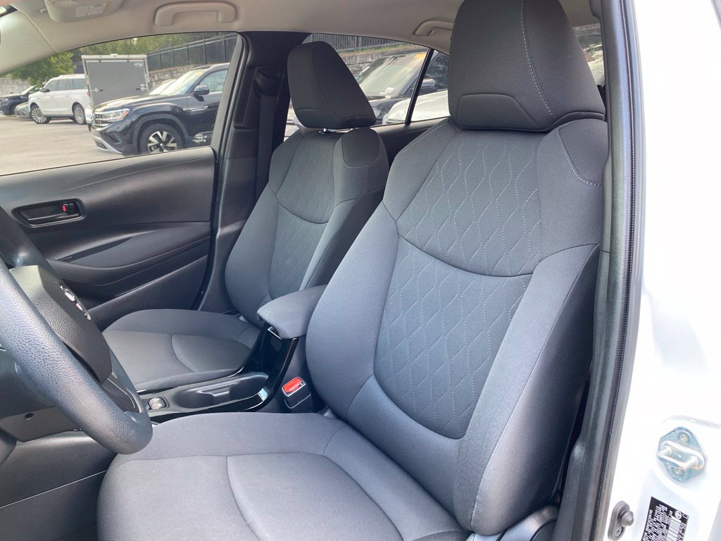 Used 2022 Toyota Corolla LE FWD image 14