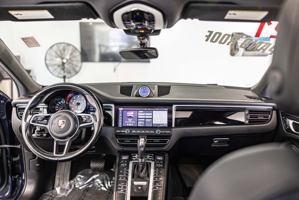 Used 2021 Porsche Macan S AWD/4WD image 36