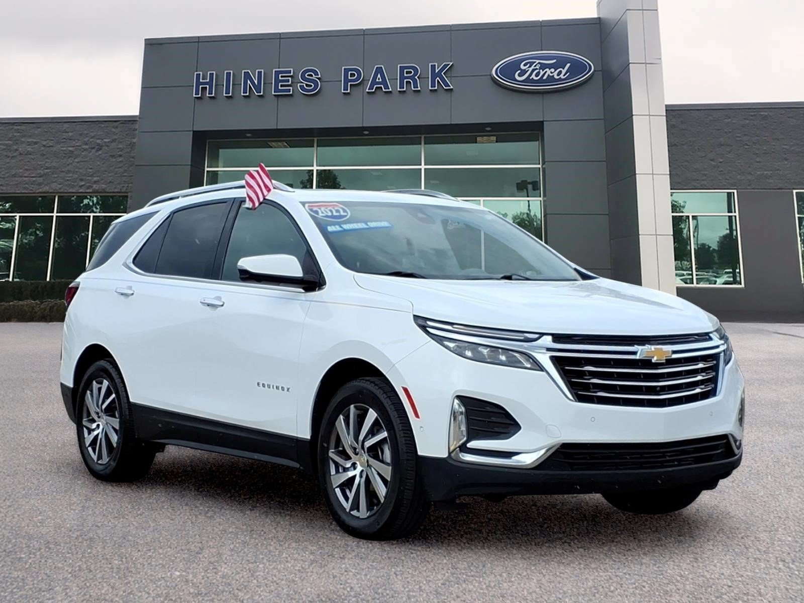 Used 2022 Chevrolet Equinox Premier AWD/4WD image 1