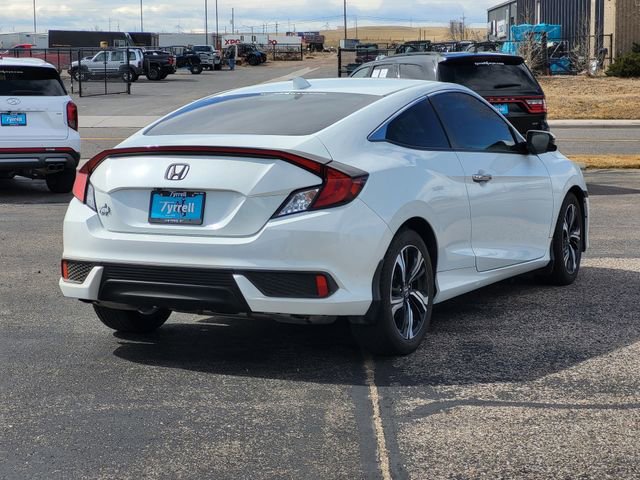 Used 2017 Honda Civic Touring image 5