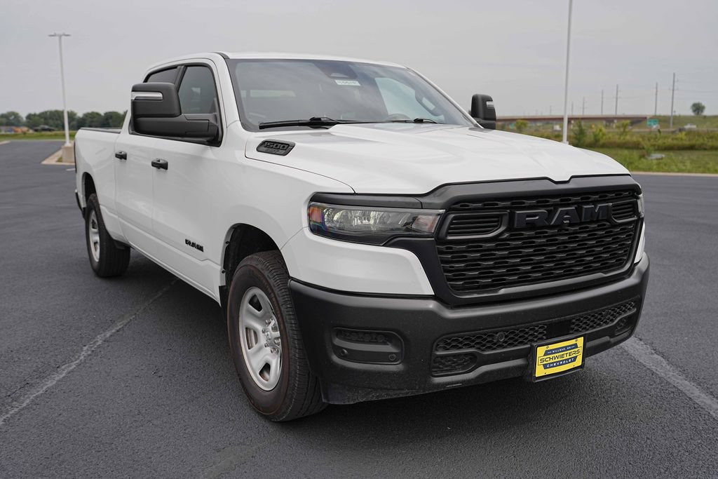 Used 2025 RAM 1500 Tradesman AWD/4WD image 3