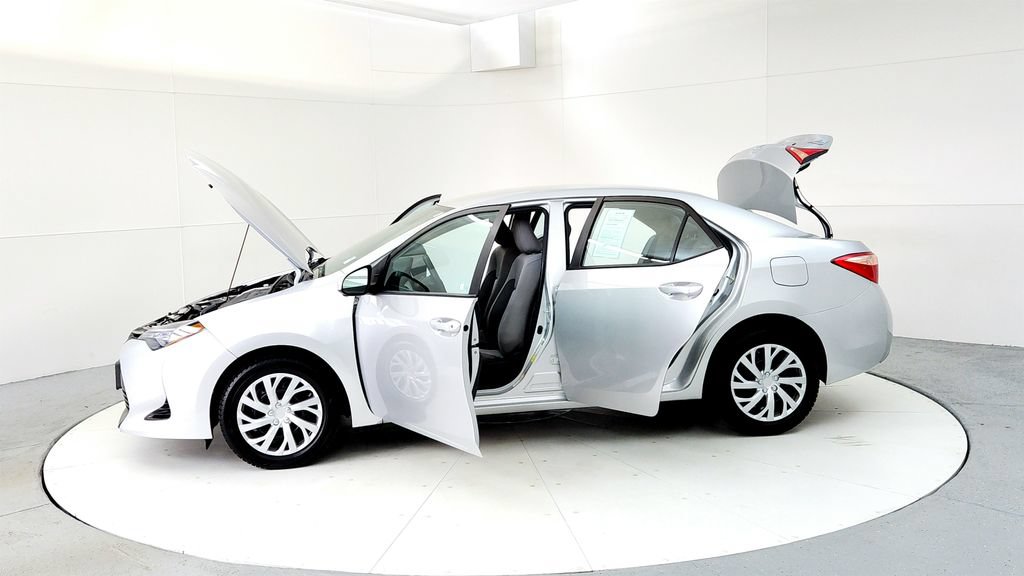 Certified 2019 Toyota Corolla LE FWD image 10