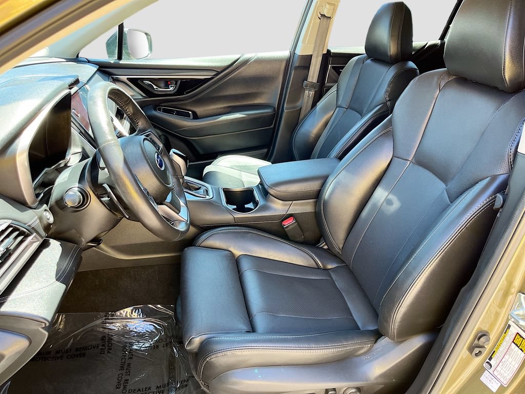 Used 2025 Subaru Outback Limited AWD/4WD image 22