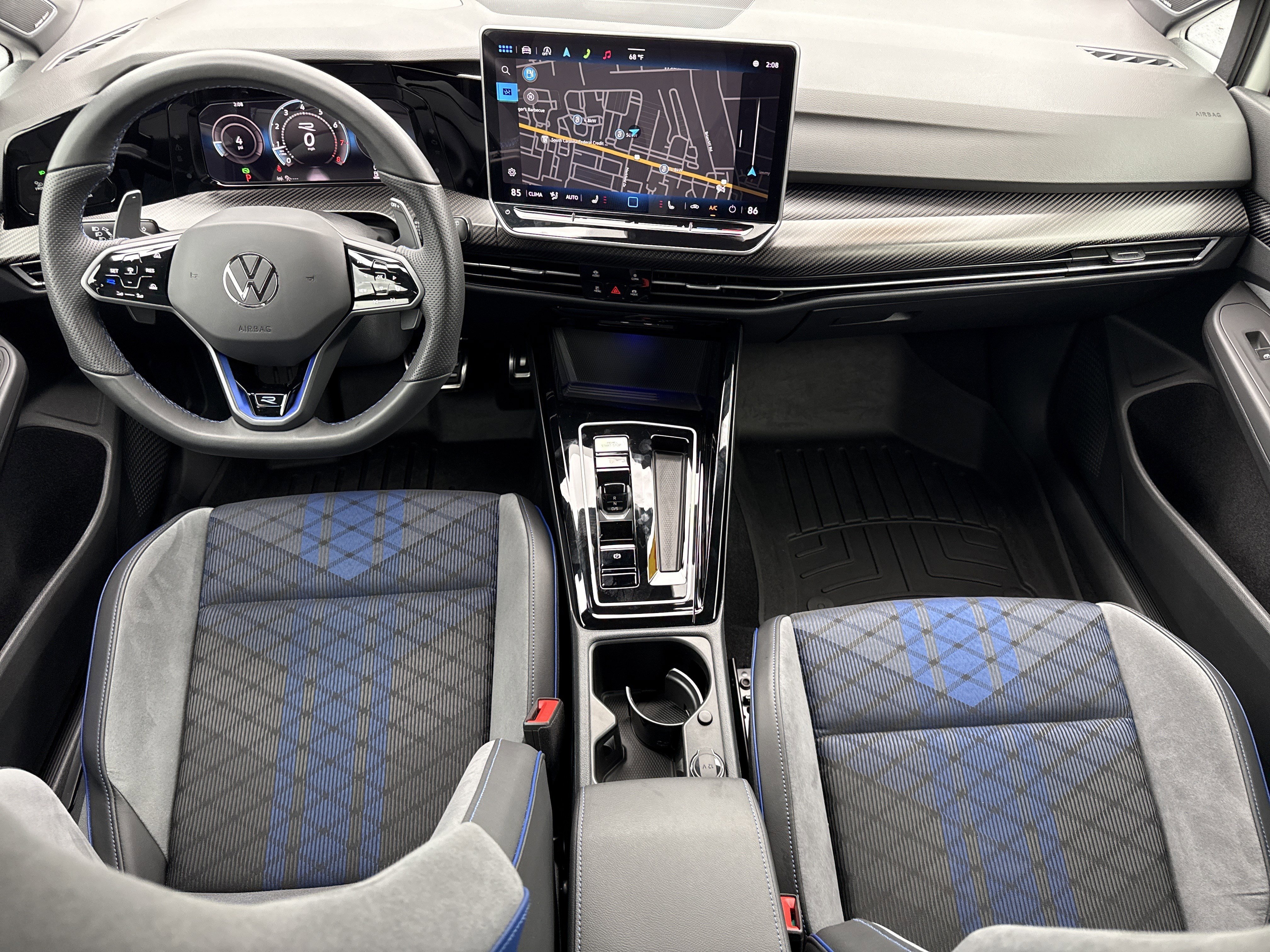 Used 2025 Volkswagen Golf R Black Edition image 28