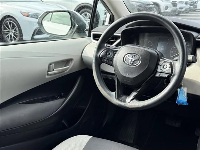 Used 2023 Toyota Corolla LE FWD image 11