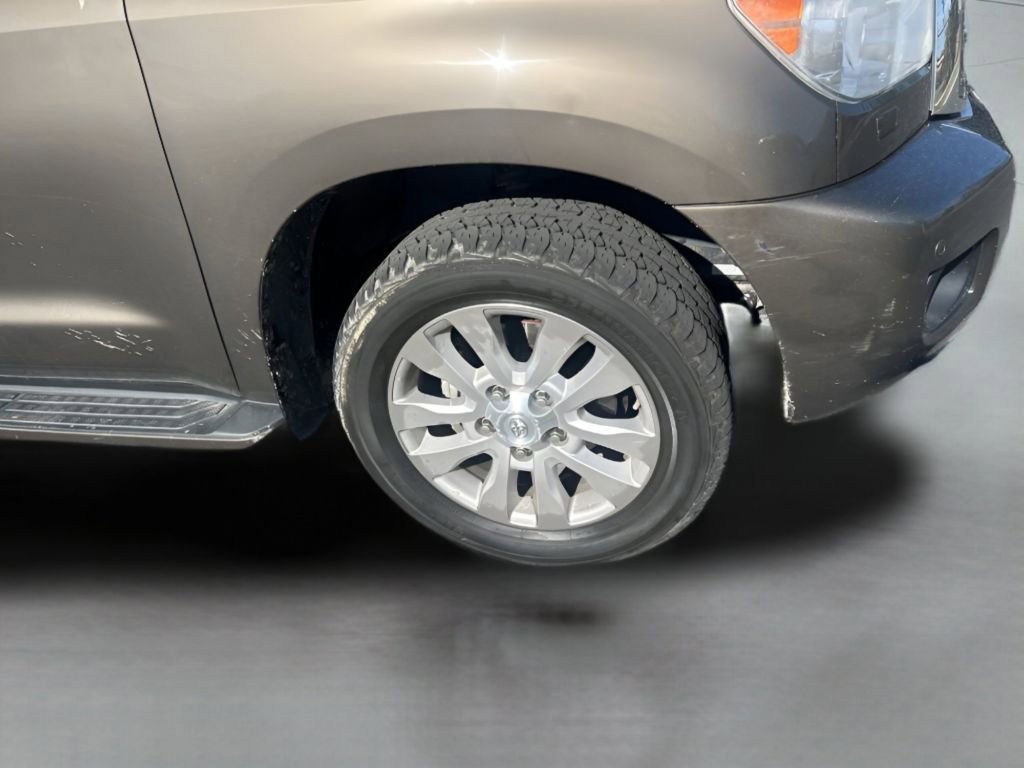 Used 2013 Toyota Sequoia Platinum AWD/4WD image 12