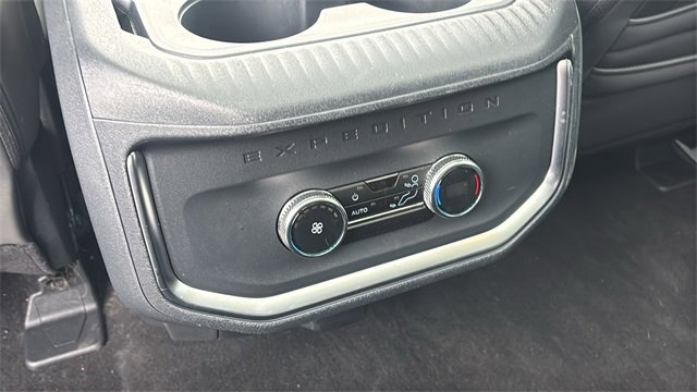 Used 2025 Ford Expedition Active image 8