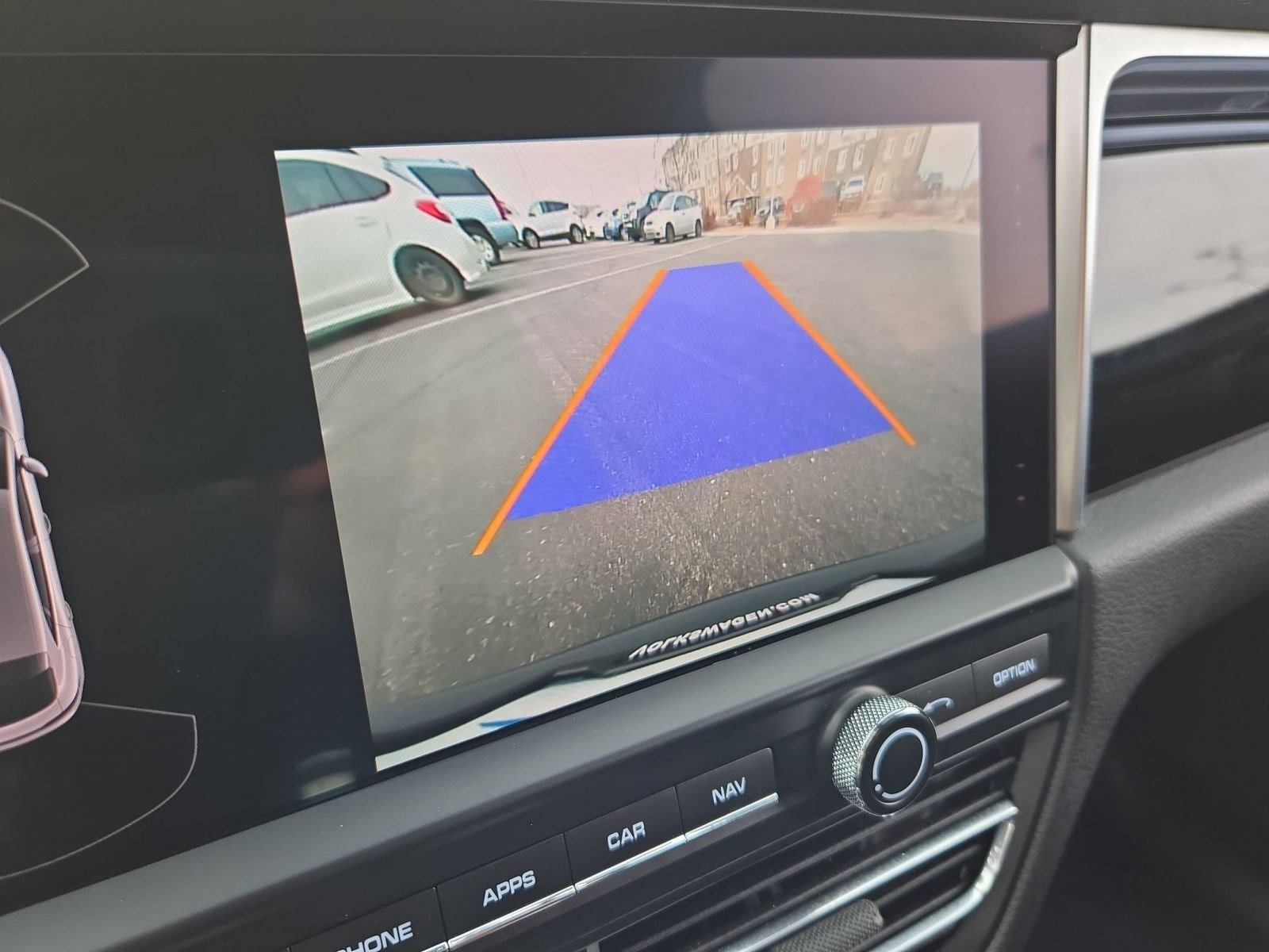 Used 2020 Porsche Macan image 24