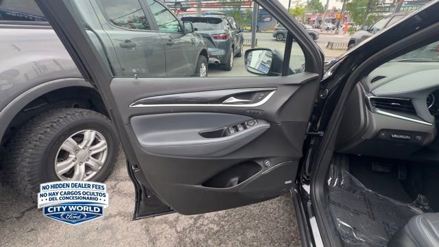 Used 2024 Buick Enclave Premium FWD image 8