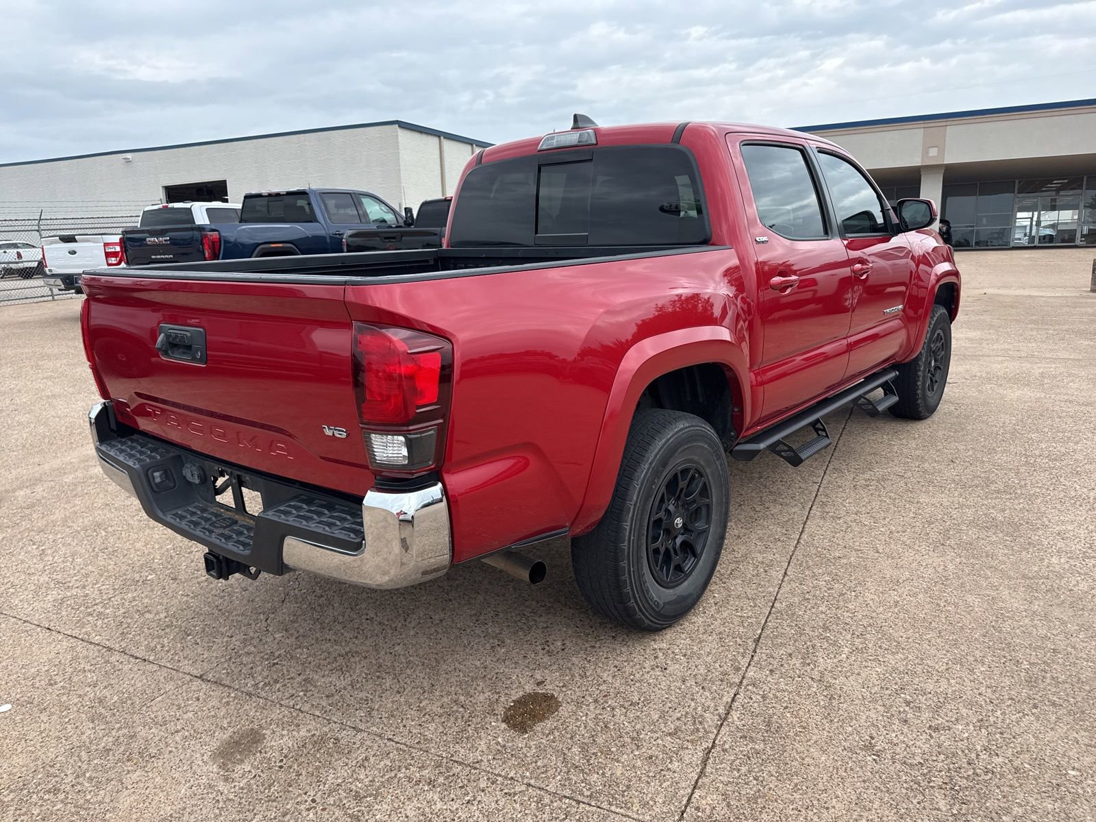 Used 2021 Toyota Tacoma SR5 RWD image 7