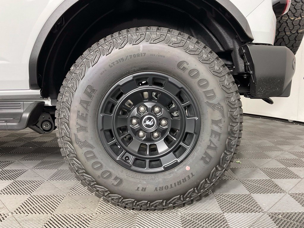 New 2026 Ford Bronco Outer Banks w/ Sasquatch Package AWD/4WD image 10