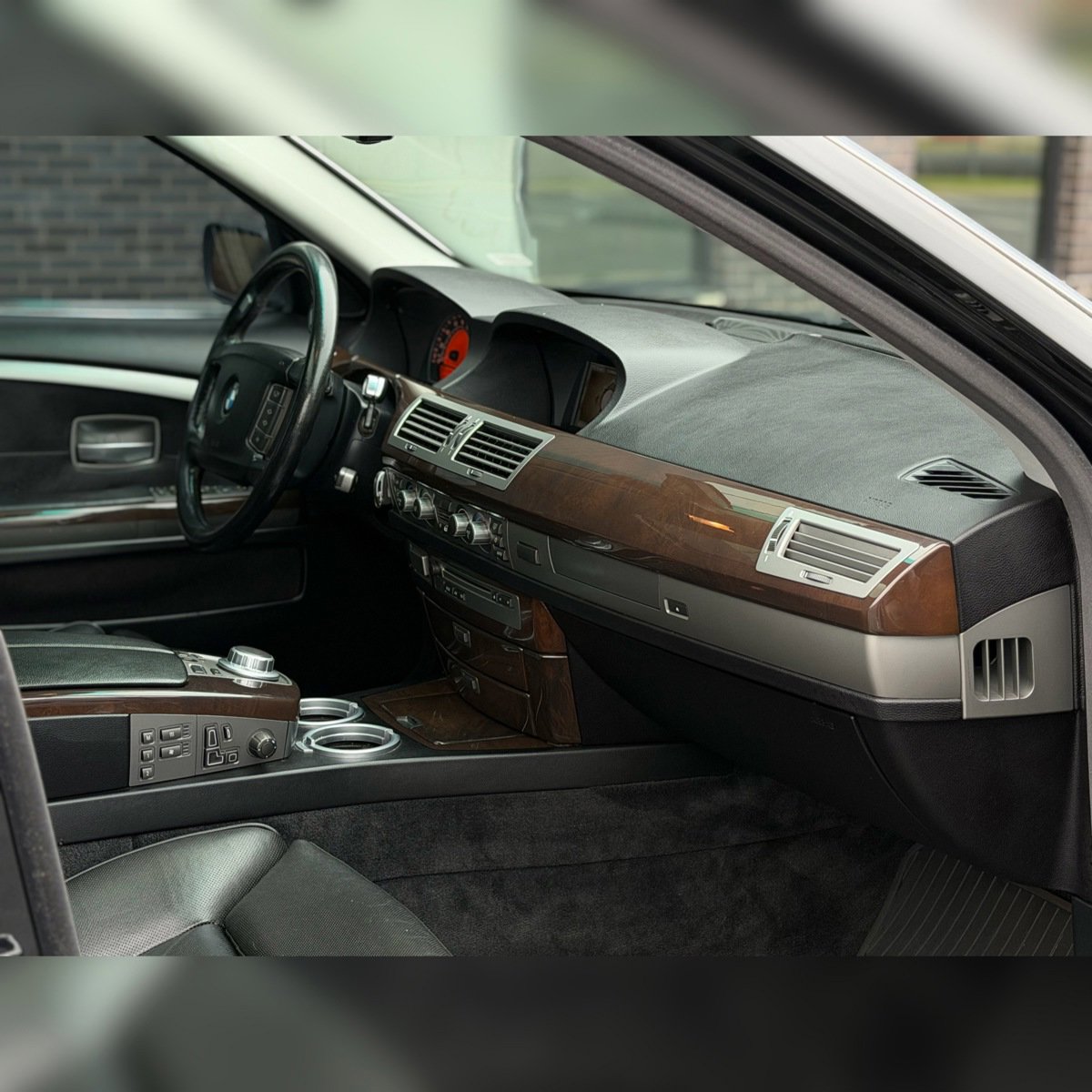 Used 2008 BMW 750Li image 9