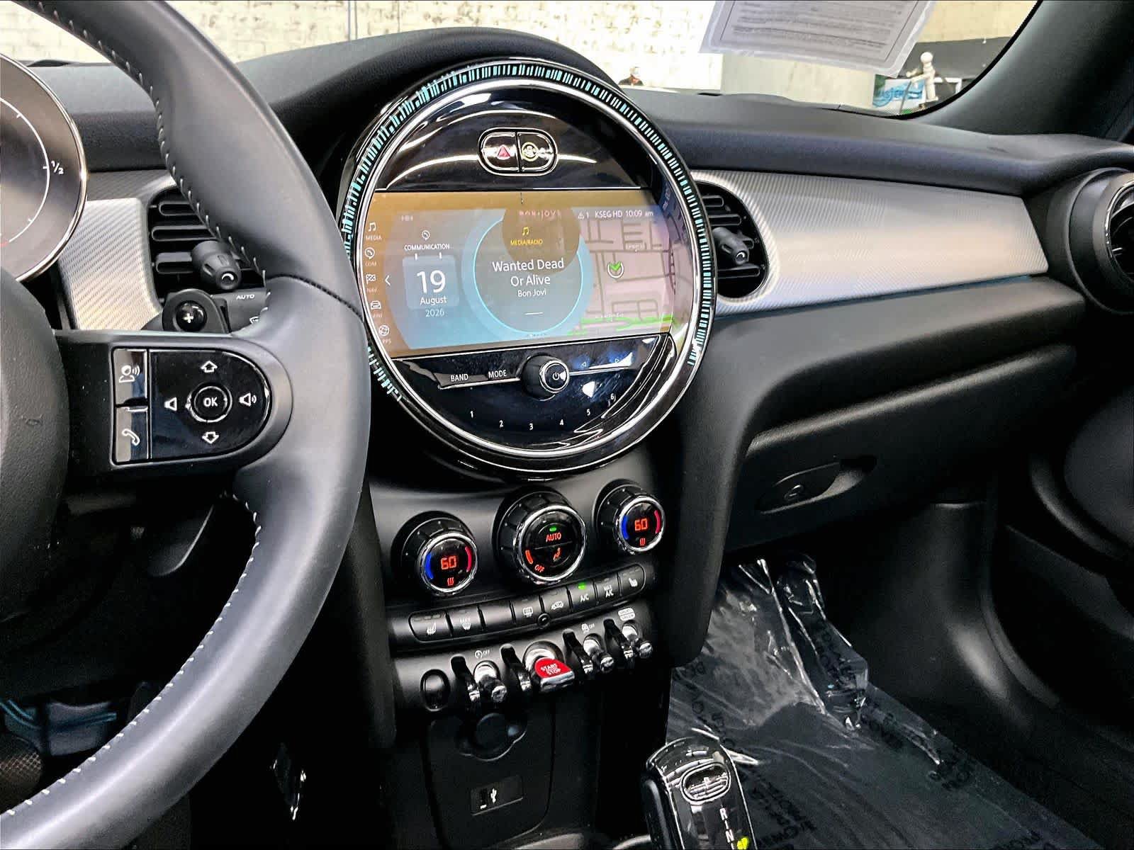 Used 2024 MINI Cooper S FWD image 9