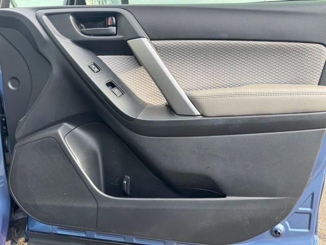 Used 2018 Subaru Forester 2.5i Premium w/ All-Weather Package image 29
