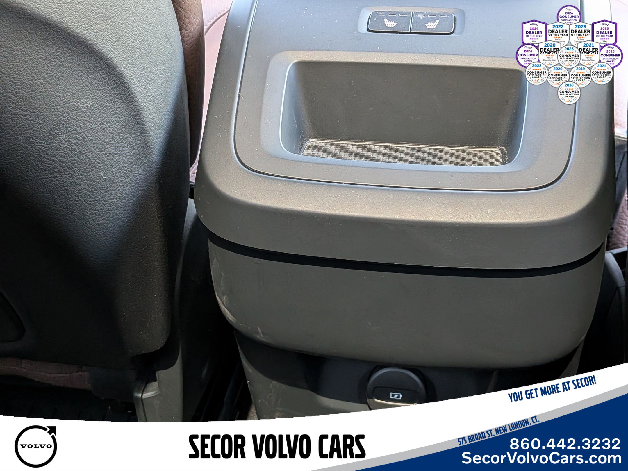 Certified 2023 Volvo XC60 B5 Plus w/ Climate Package AWD/4WD image 16