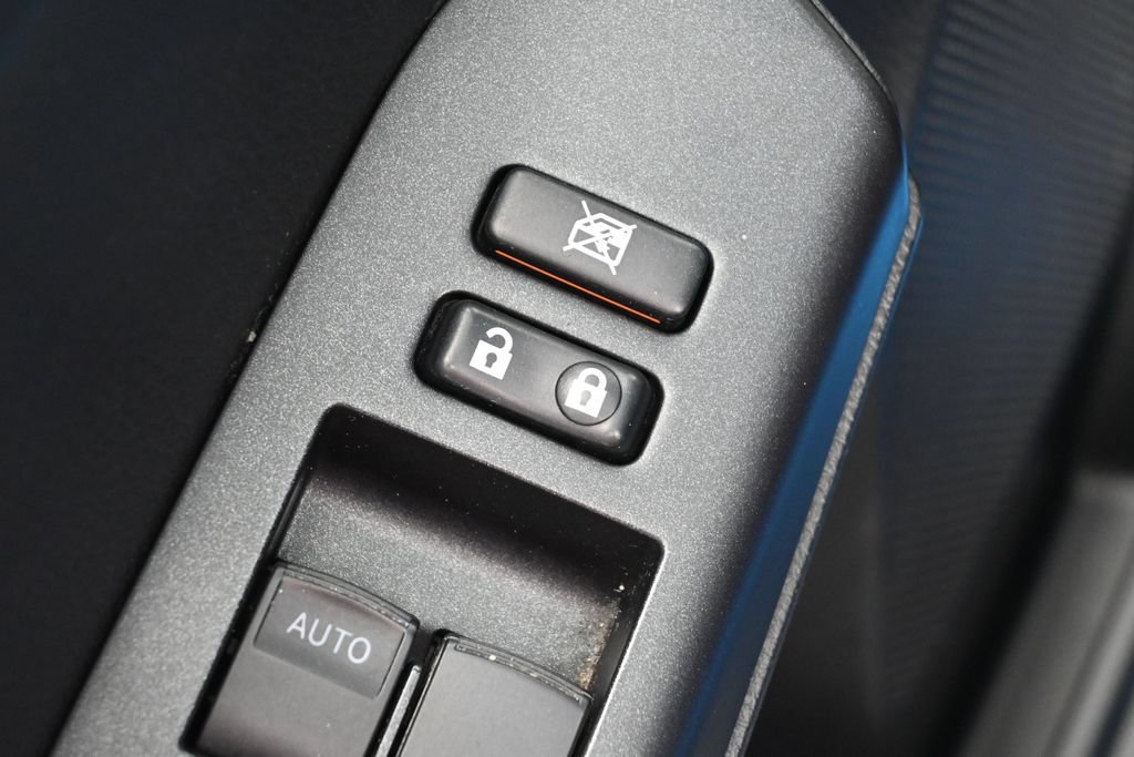 Certified 2016 Toyota RAV4 XLE AWD/4WD image 12