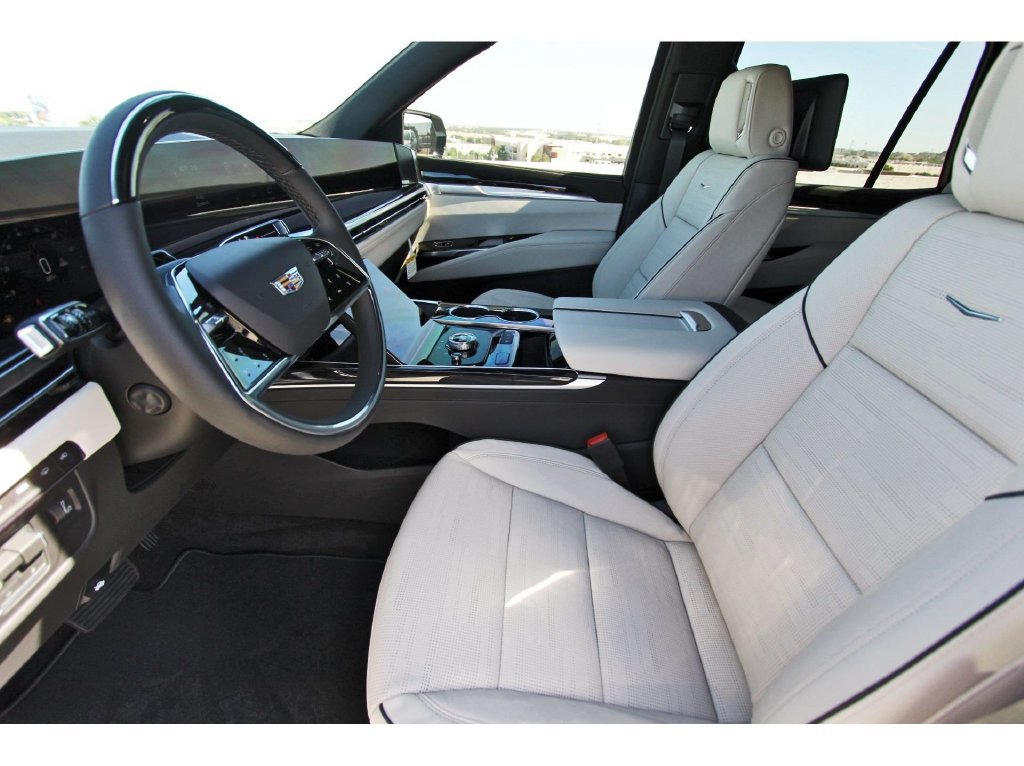 New 2027 Cadillac Escalade Sport w/ Touring Package AWD/4WD image 6