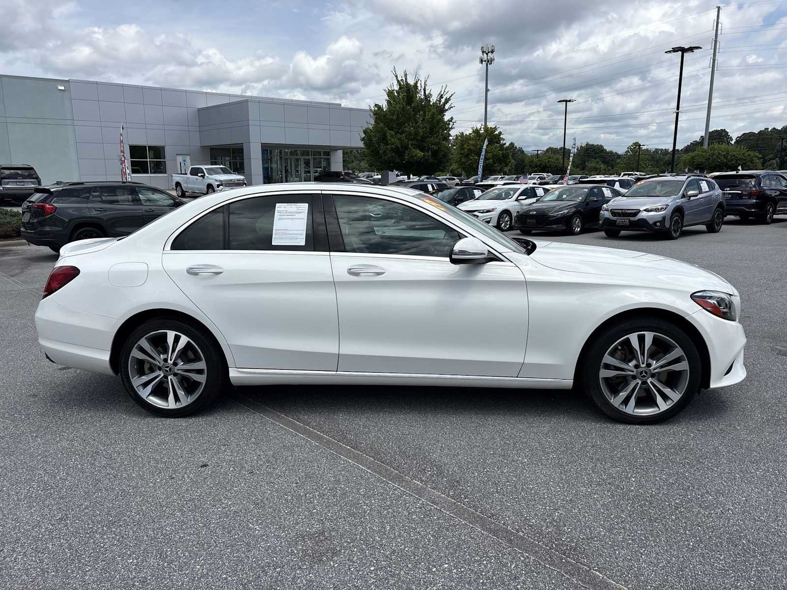 Used 2019 Mercedes-Benz C 300 4MATIC Sedan image 5