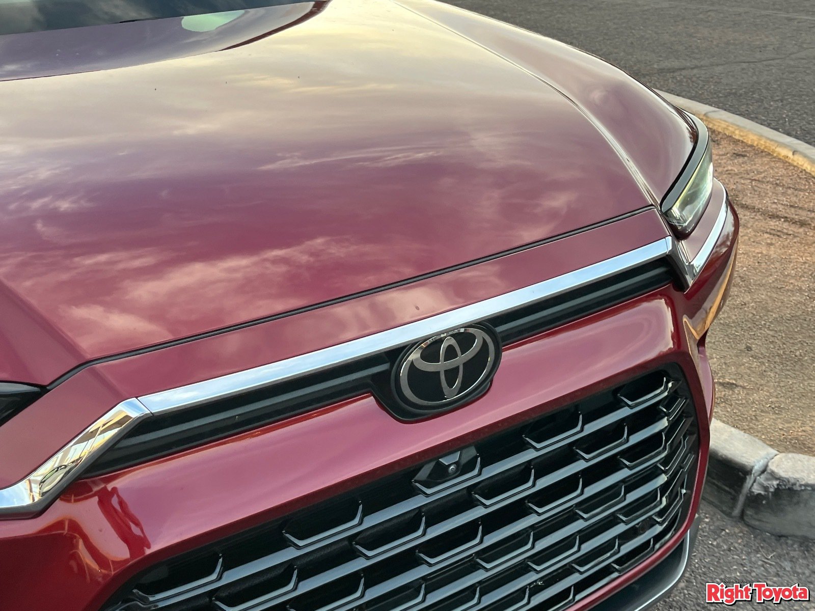 Certified 2024 Toyota Grand Highlander FWD image 7