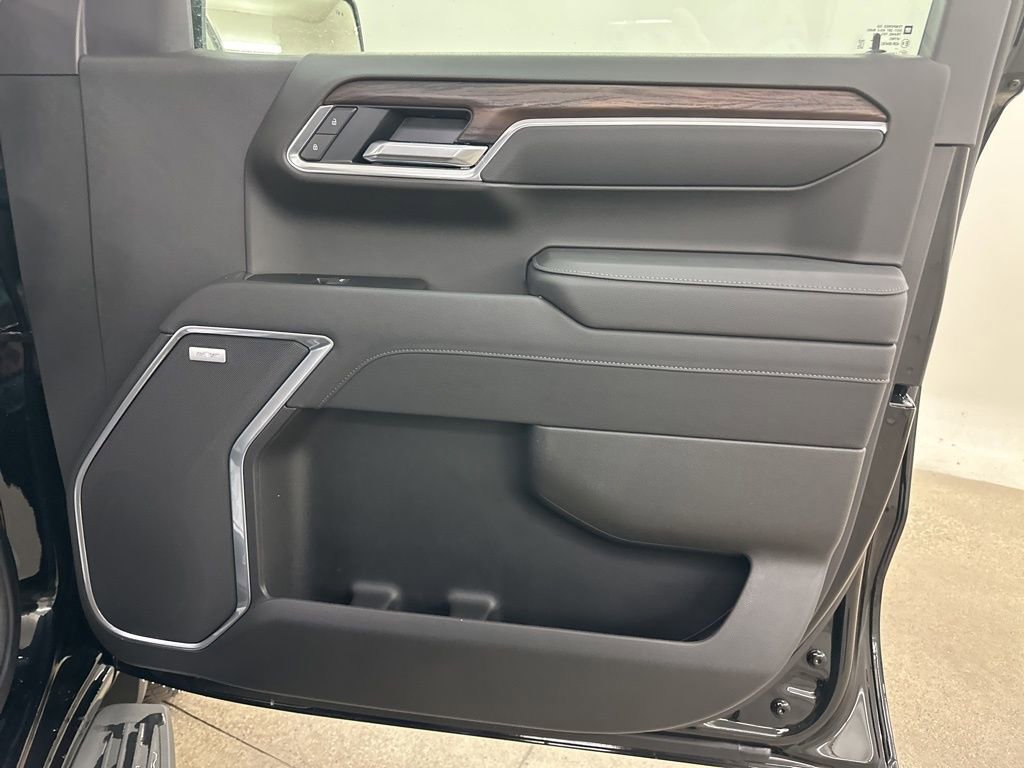 New 2026 GMC Sierra 1500 SLT w/ SLT Premium Plus Package image 17