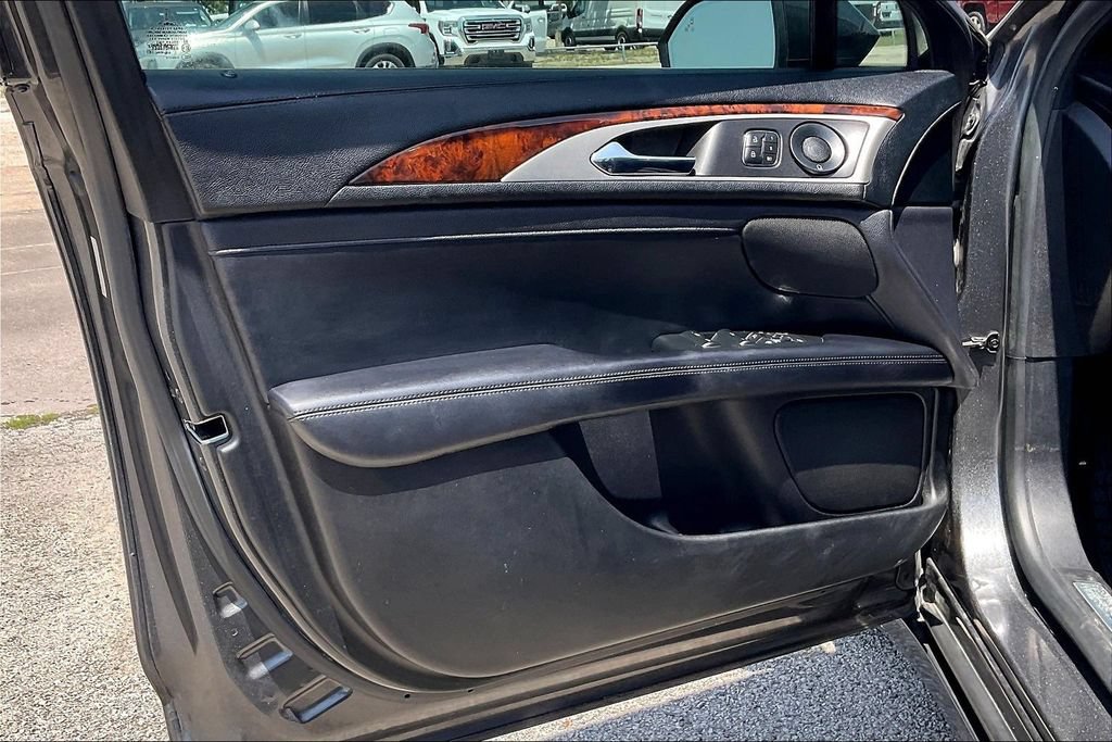 Used 2019 Lincoln MKZ Reserve AWD/4WD image 17