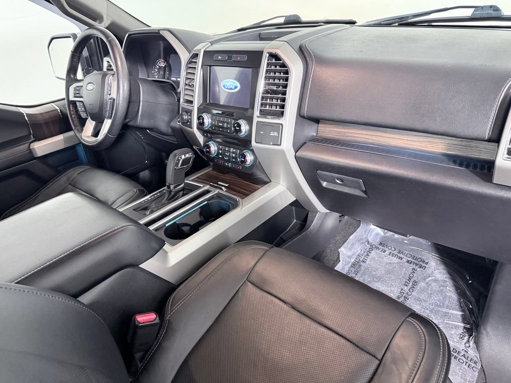 Used 2016 Ford F150 Lariat w/ Equipment Group 502A Luxury AWD/4WD image 25