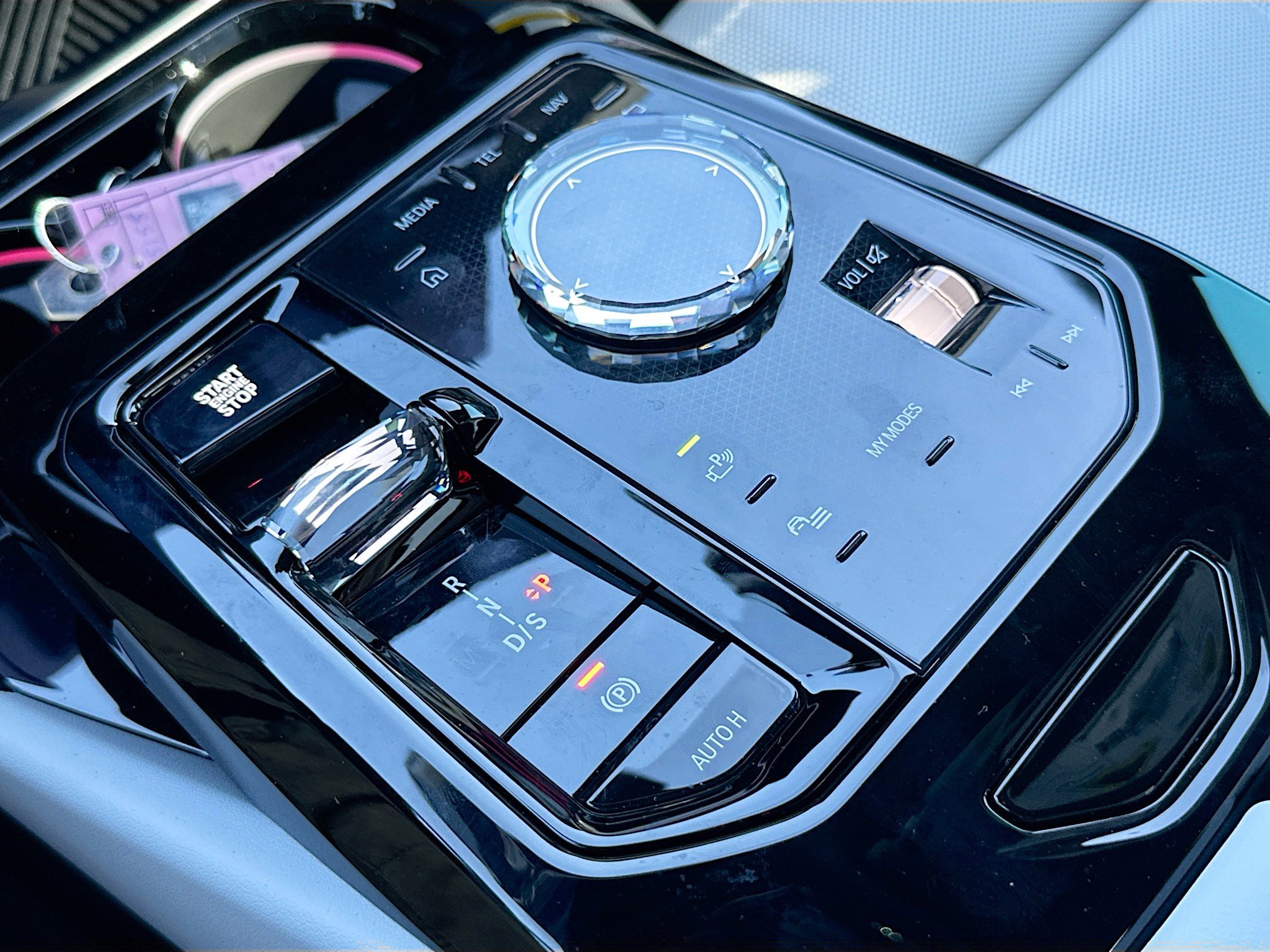 New 2026 BMW 550e xDrive w/ Executive Package image 14