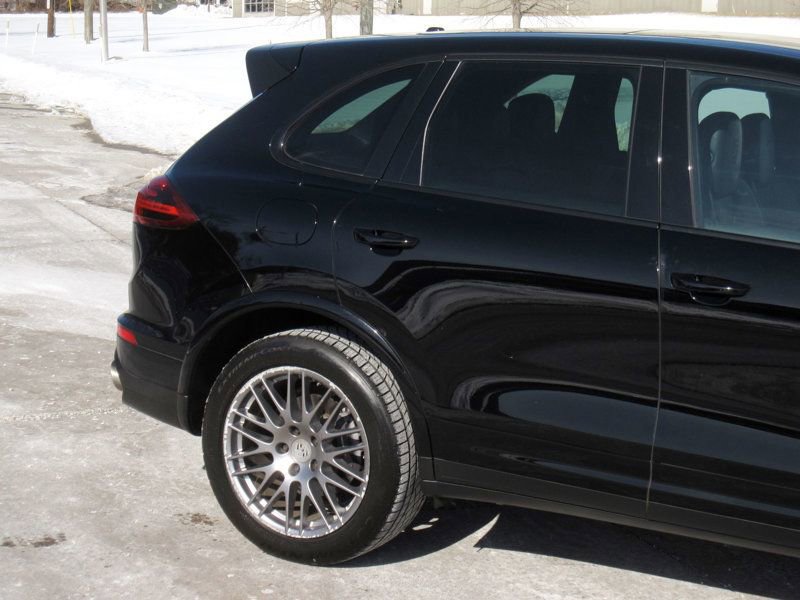 Used 2017 Porsche Cayenne Platinum Edition image 11