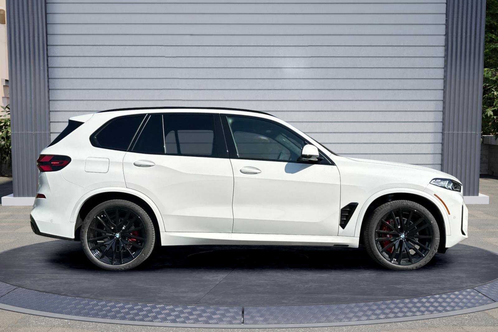 New 2026 BMW X5 xDrive40i image 3
