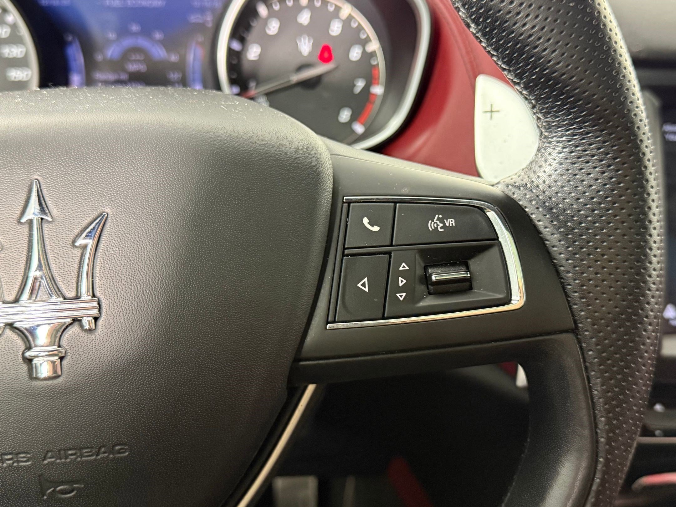 Used 2020 Maserati Levante S GranSport image 21