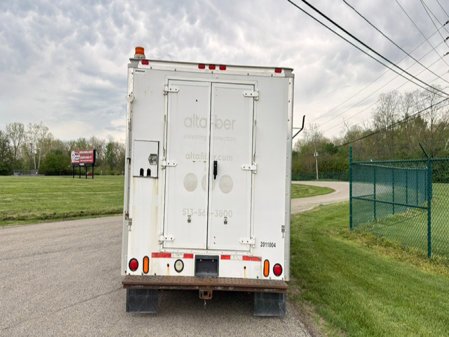 Used 2011 Ford E-350 and Econoline 350 Super Duty RWD image 4