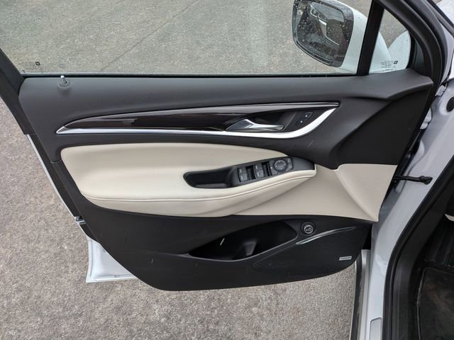 Used 2023 Buick Enclave Essence w/ Experience Buick Package image 6