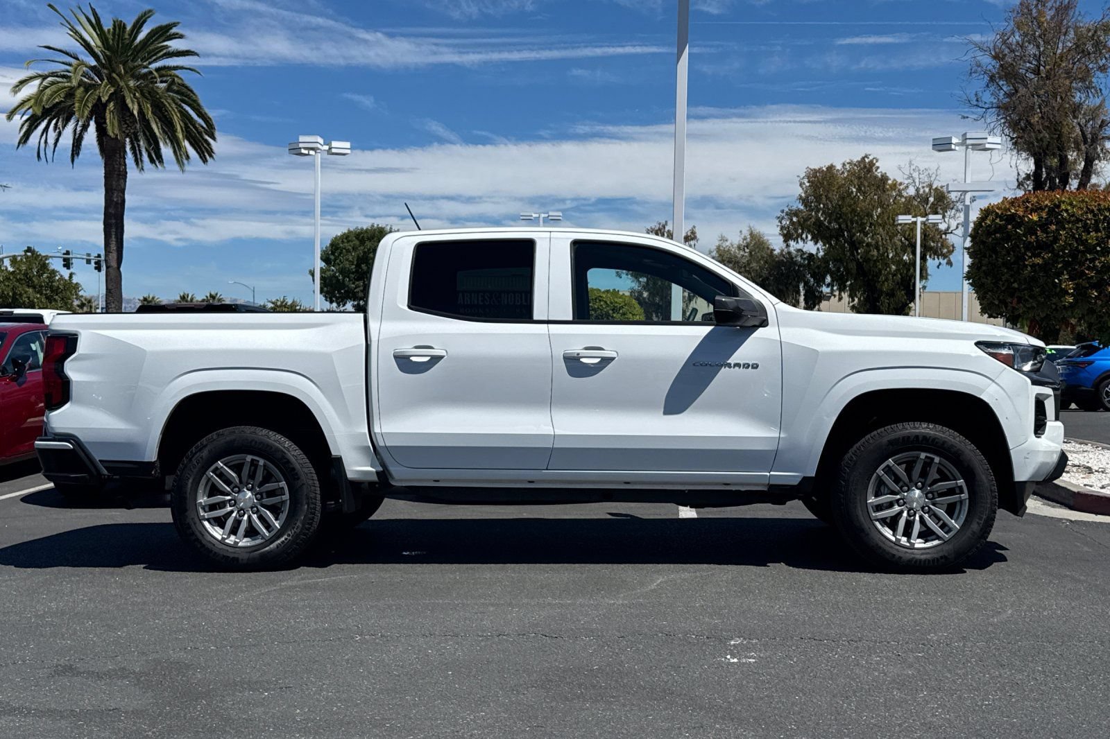 Used 2026 Chevrolet Colorado LT RWD image 4