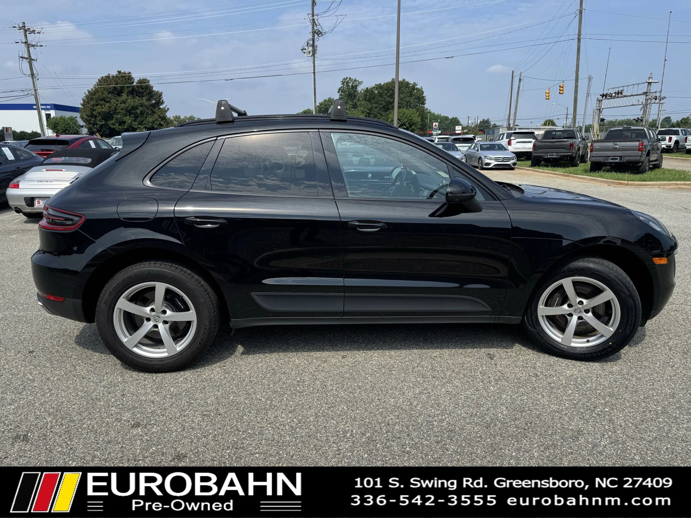 Used 2017 Porsche Macan AWD/4WD image 6