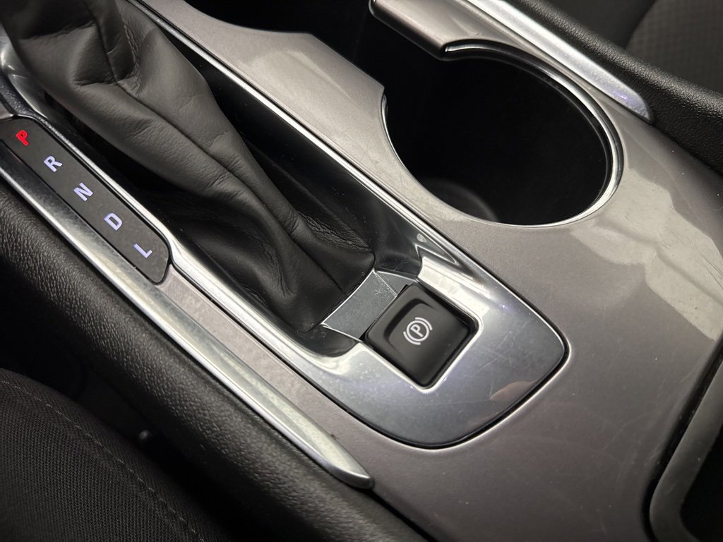 Used 2023 Chevrolet Malibu LT image 28