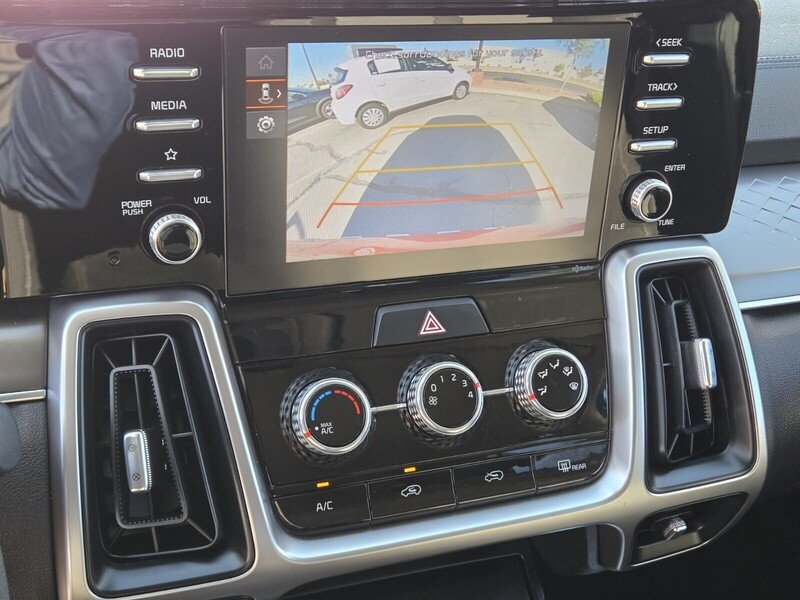 Certified 2022 Kia Sorento LX AWD/4WD image 20