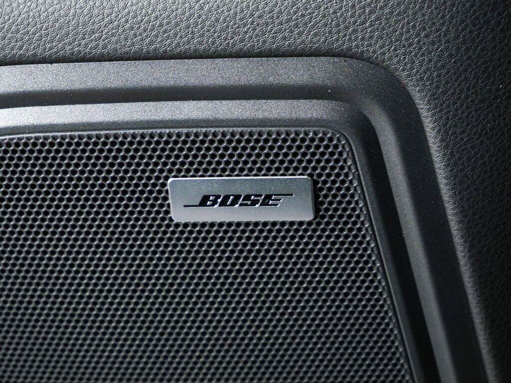 Certified 2026 Porsche Macan AWD/4WD image 7